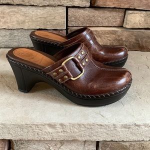 Nurture brown leather size 9 mules.